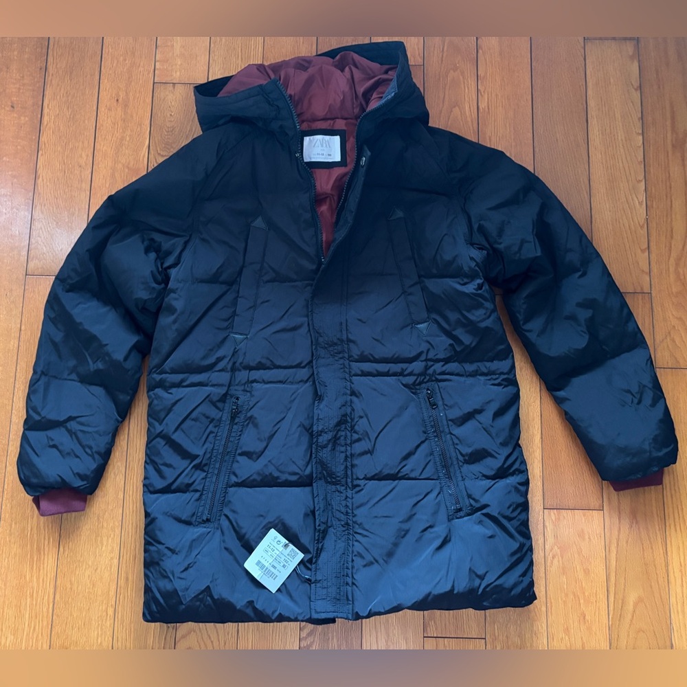 Zara Black and Burgundy Puffer Jacket